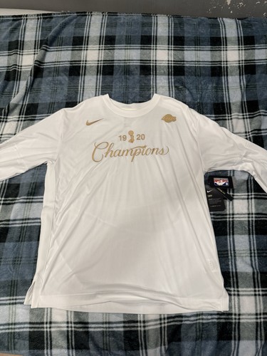 Authentic champions nike - authentic,