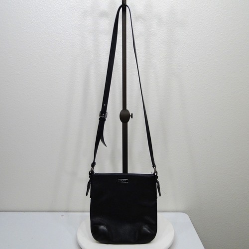 Tumi black saffiano - tumi,