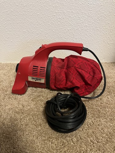 Dust devil hand - hand, vaccum
