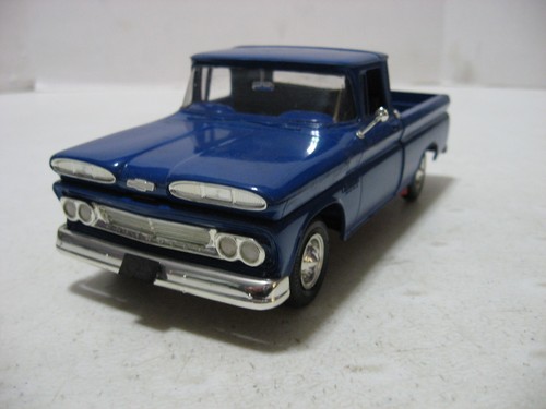 Amt ertl blue 1960 chevy - amt/ertl,