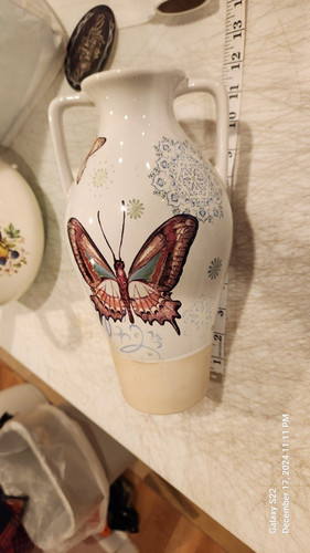 Vase flowers butterfly - vase,