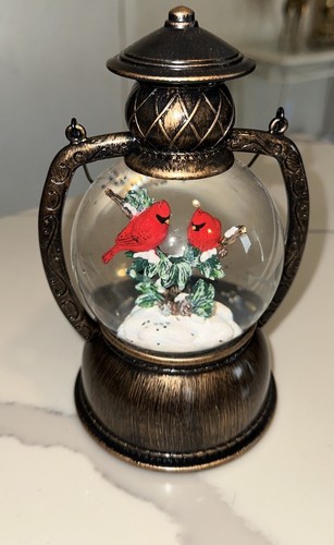 Cardinal snow globe christmas - snow,
