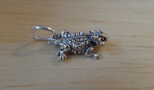 Sterling silver detail - silver, 3d