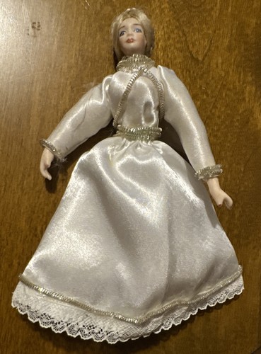 Beautiful porcelain elegant - porcelain,
