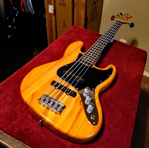 Holiday sale 5 string - 🎄holiday,