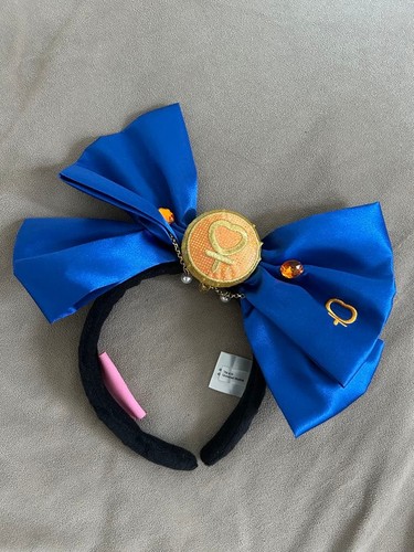 Sailor moon mercury - moon,