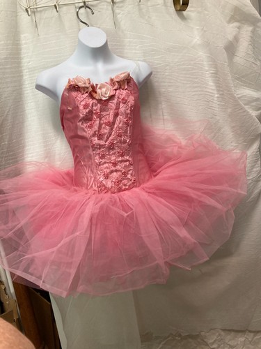Nwot rose accented taffeta - nwot,