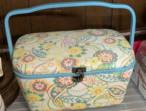 Vintage light color paisley - light,