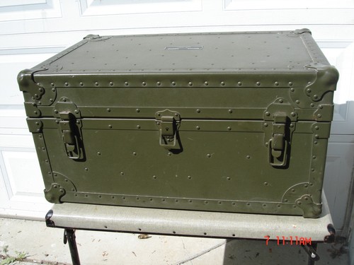 1945 signal corps - signal, chest