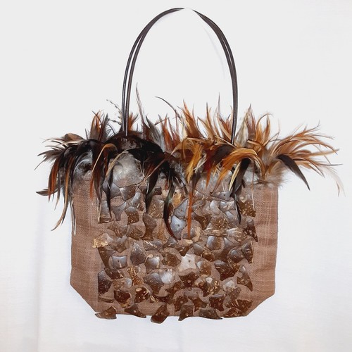 Hand bag coconut - hand, shell