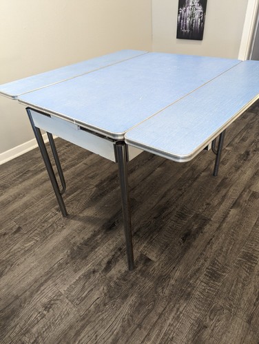 Vintage blue formica table - blue,