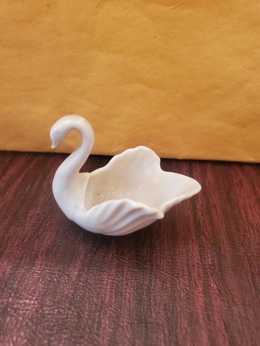 Lenox swan the bride - lenox,