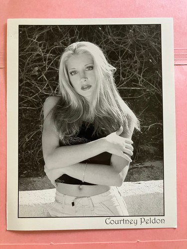 Courtney peldon original - b&w, ,
