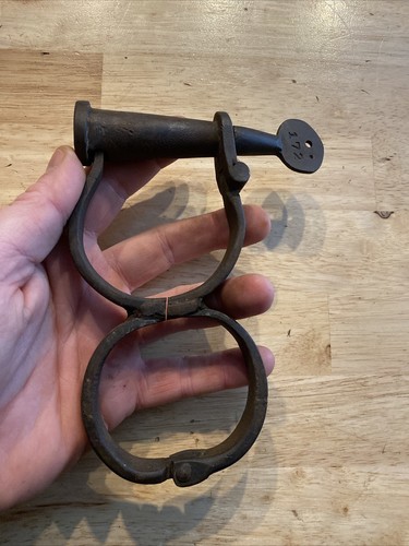 Metro london shackles jail - metro,