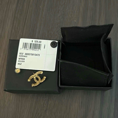 Chanel gold tone metal logo - gold,