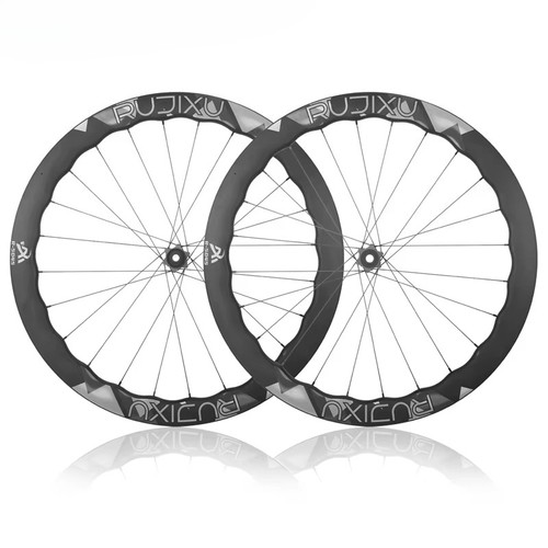 Super light 700c carbon - light,