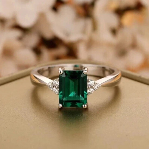 Emerald cut natural - emerald,