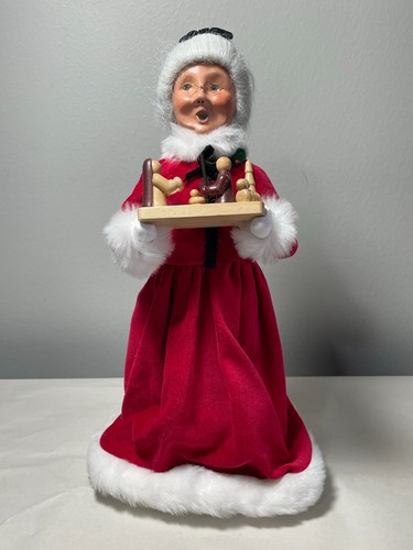 Rare byers choice carolers - rare,