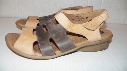 Groundhog women walking - women's,