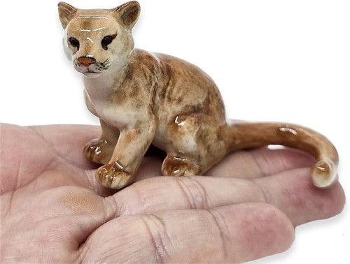 Brown tiger lion ceramic - 2¾"l,