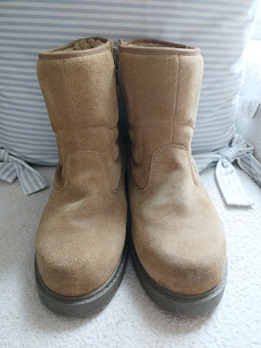 Route chestnut brown - chestnut,