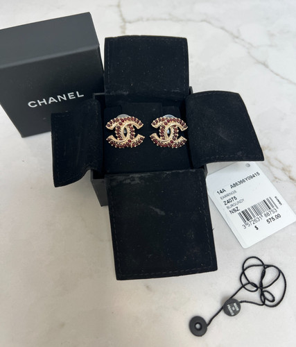 Chanel gold color - cc,
