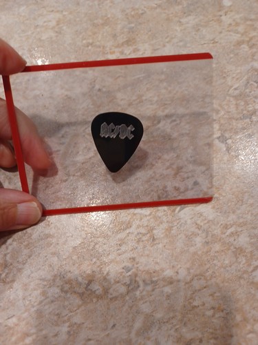 Concert guitar pic - ac,