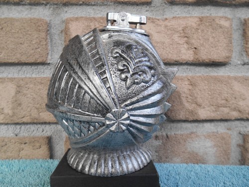 Vintage knights helmet tall - knights, 5"