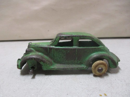 1930 arcade cast iron sedan - cast,