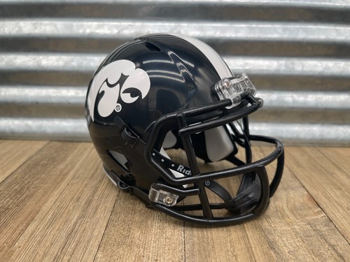 Iowa hawkeyes - (concept,