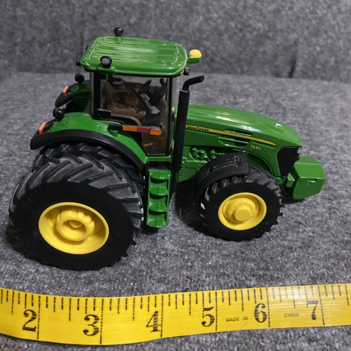Ertl john deere 7930 tractor - john,