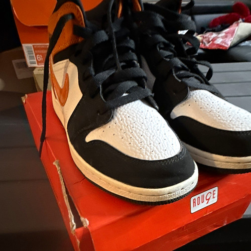 Jordan air - 1, mid
