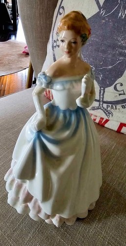 Retired royal doulton figurine - royal,