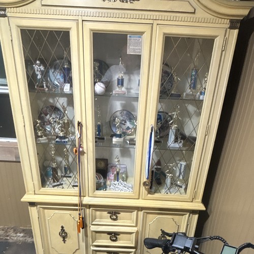 Beige wood glass - &,