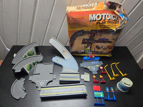 Matchbox motor city play - matchbox,