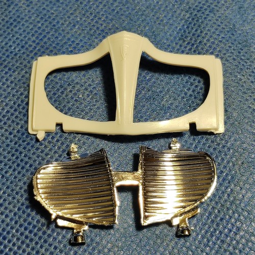 Grill 1941 plymouth - ,