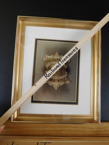 Photo rwy police - n.c.rwy, badge