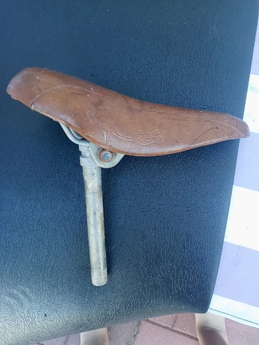 Old huffy bike seat - huffy(pearsons),