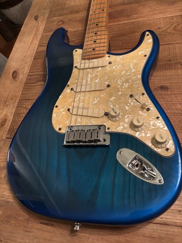 1998 fender strat plus - plus, blue