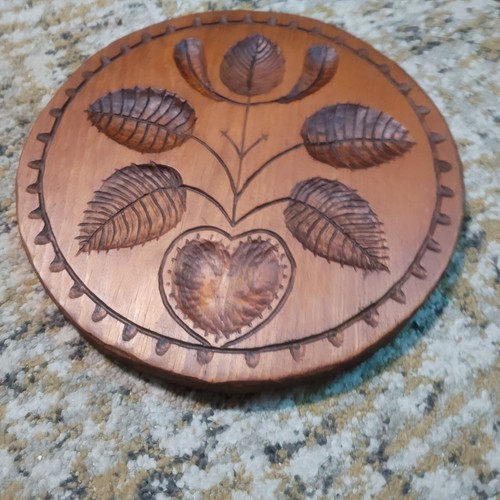 Vintage round wood carved - wood,