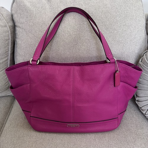 Vtg hot pink coach park - vtg,