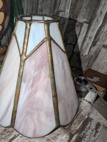Leaded pink slag - leaded,