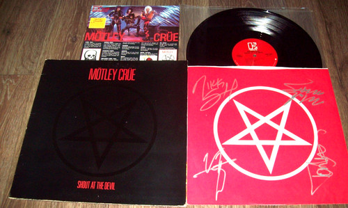 All signed motley crue shout - all, 4