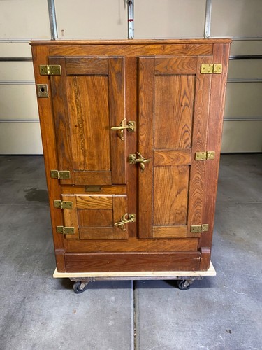 1930 solid oak ice box - 1930’s,
