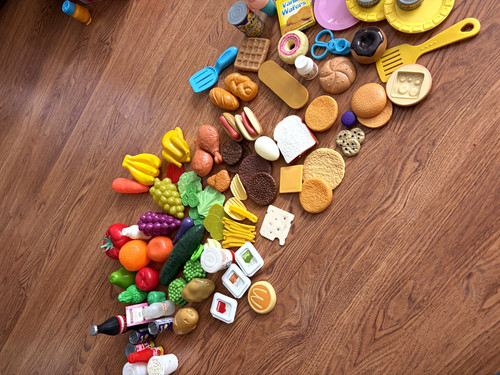 Huge vintage play food - vintage, lot