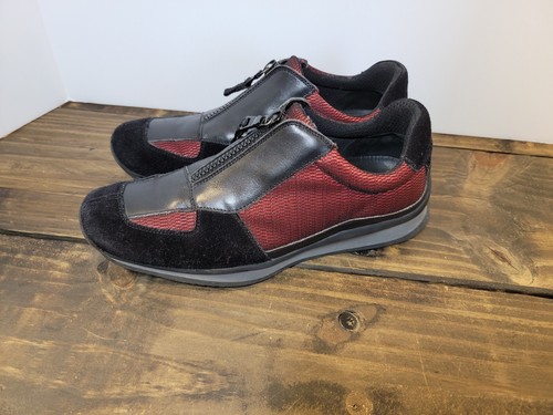 Prada women black - prada, red