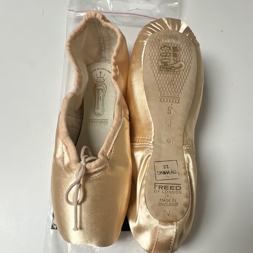 Freed london size - of,
