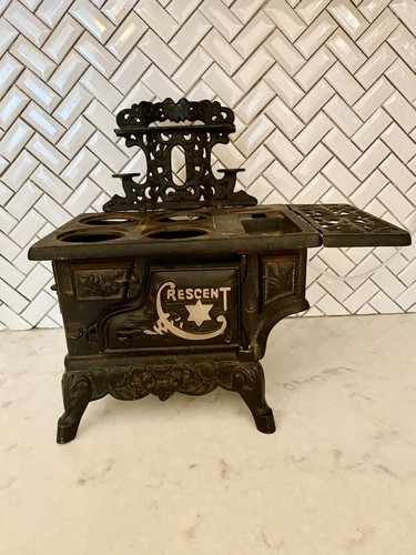 1930 crescent miniature cast - crescent,