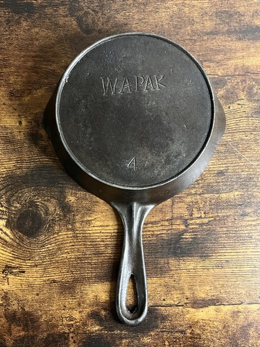 Wapak cast iron - cast, logo