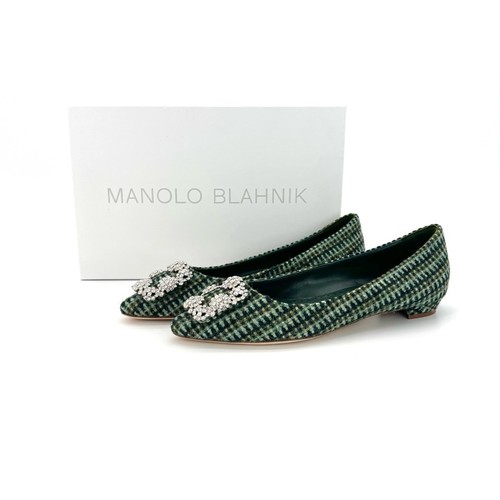 Nib manolo blahnik hangisi - nib,